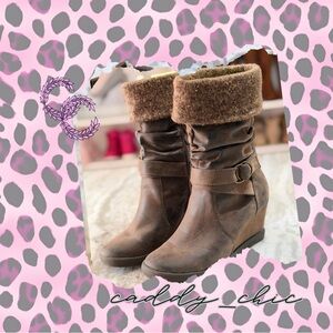 Roxy Presley II Wedge Booties Size 9 Brown Distressed Vegan Leather Knit  EUC